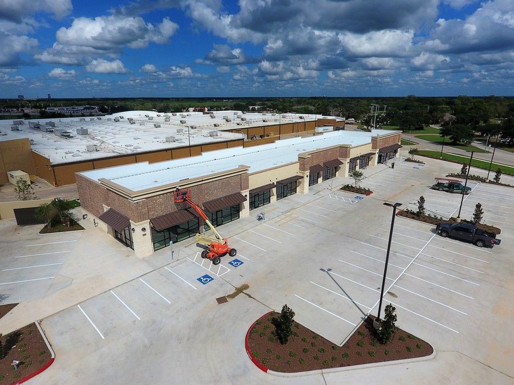 ±890 SF Retail Lease Space | 2305 Longmire Dr. | College Station, TX: 2305 Longmire Dr, College Station, TX 77845